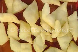 Ricetta Crescentine fritte - Alessandra Spisni Crescentine fritte - Alessandra Spisni