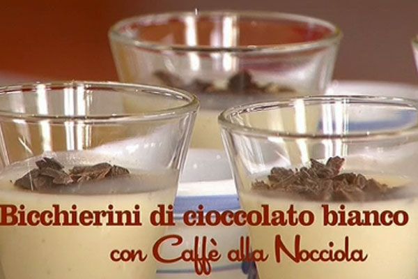 Bicchierini di cioccolato bianco con caff alla nocciola - I menu di Benedetta