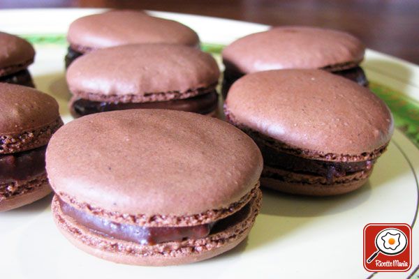 Macarons al cioccolato - Ambra Romani