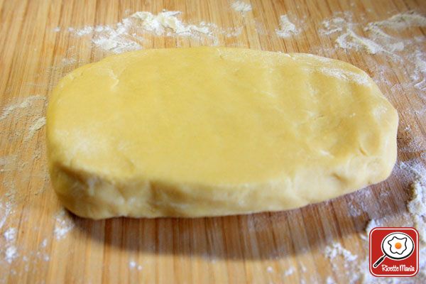 Pasta brise