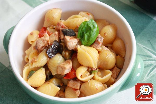 Pasta con pesce spada e melanzane