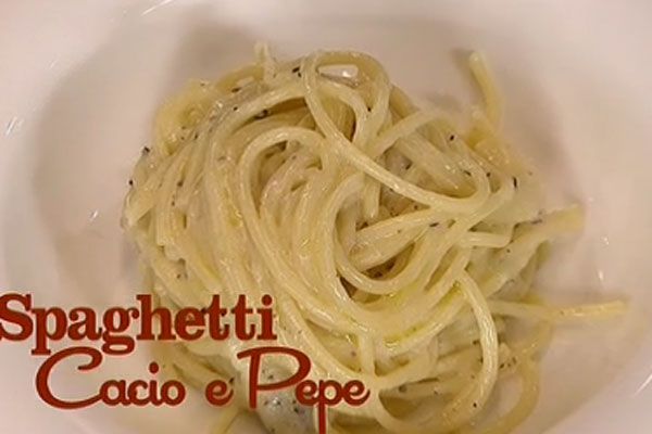 Spaghetti cacio e pepe - I men di Benedetta