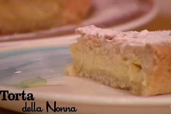 Tronchetto Di Natale Ricetta Benedetta Parodi.Ricetta Torta Della Nonna I Menu Di Benedetta Ricettemania