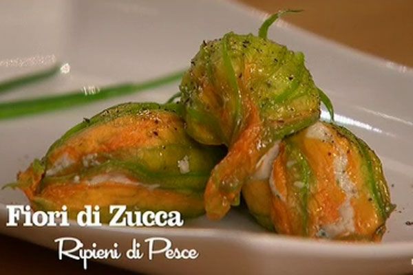 Fiori di zucca ripieni di pesce - I men� di Benedetta