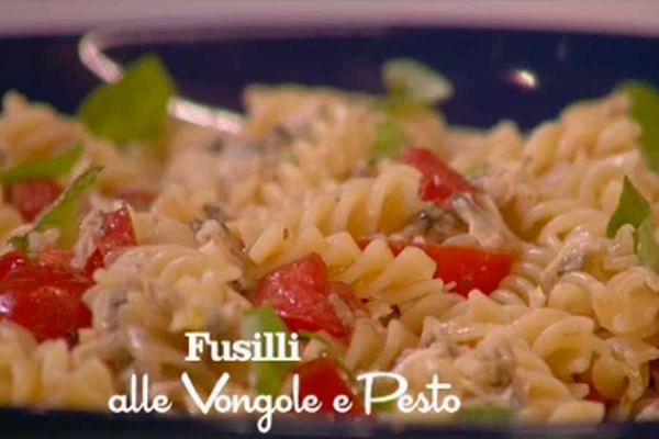 Fusilli alle vongole e pesto - I men� di Benedetta