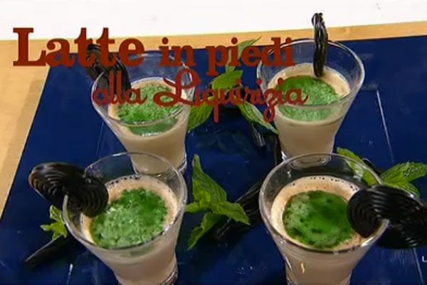 Latte in piedi alla liquirizia - I men� di Benedetta