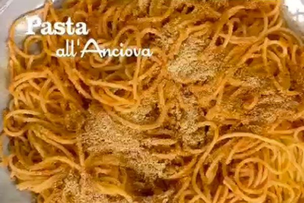 Pasta all'anciova - I men� di Benedetta