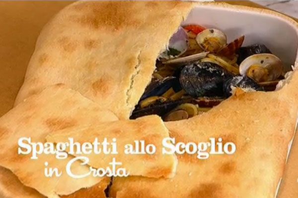Spaghetti allo scoglio in crosta - i men� di Benedetta