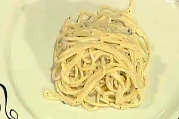 Spaghettoni al pepe verde - Antonella Clerici