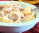 Fusilli ai funghi, prosciutto e panna