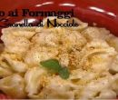 Sugo ai formaggi con granella di nocciole - I men� di Benedetta