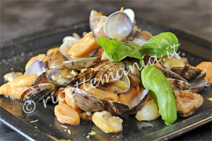 Ricetta Gnocchetti rossi con le vongole - Alessandro Borghese Gnocchetti rossi con le vongole - Alessandro Borghese