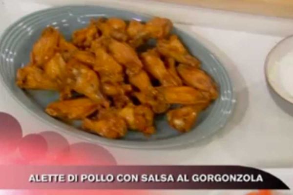 Alette di pollo con salsa al gorgonzola - Cucina con Buddy