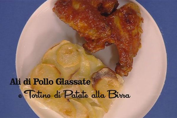 Ali di pollo glassate con tortino di patate alla birra - I men di Benedetta