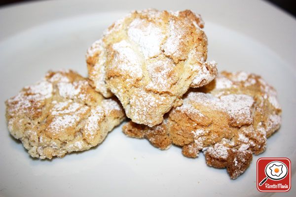 Amaretti di Gallarate