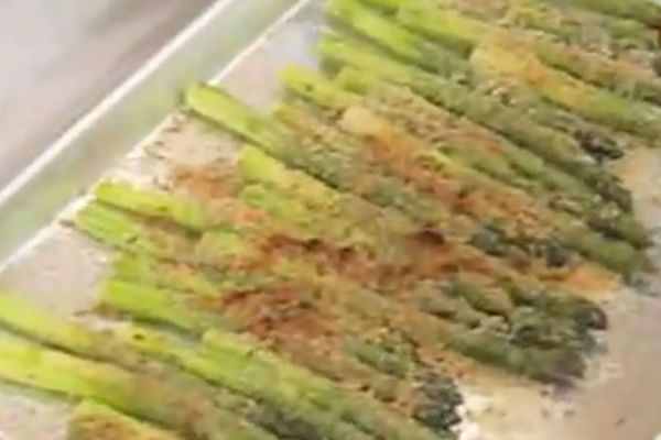 Asparagi gratinati - Cucina con Buddy