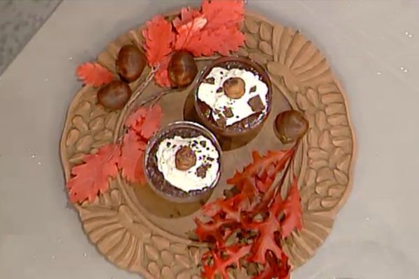 Ricetta Bicchierini di castagne con il cioccolato - Lorenzo Branchetti Bicchierini di castagne con il cioccolato - Lorenzo Branchetti