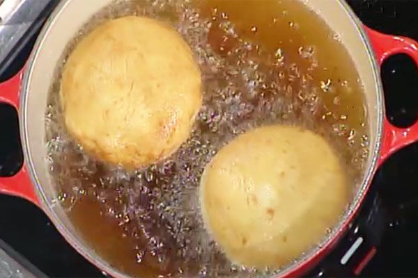 Bomboloni alla mortadella