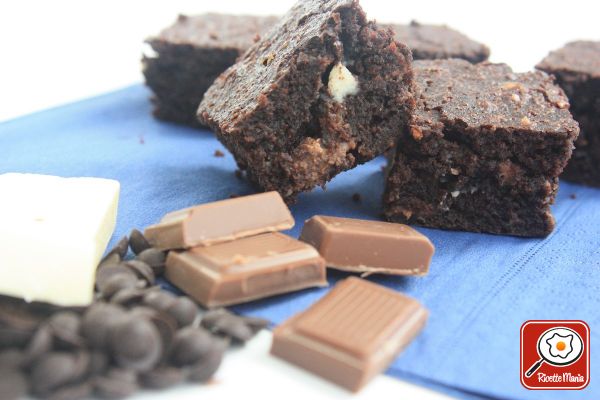 Brownies al triplo cioccolato