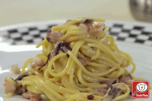 Tonnarelli cacio e pepe - Molto Bene