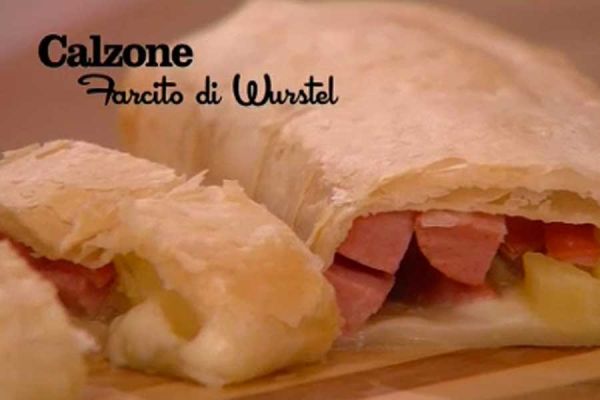 Calzone farcito ai wurstel  - I men di Benedetta