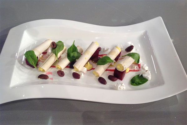 Ricetta Cannoli salati con mousse di grana e feta - Andrea Mainardi Cannoli salati con mousse di grana e feta - Andrea Mainardi