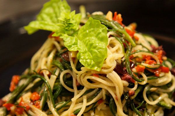 Ricetta Capellini bicolore - Alessandro Borghese Capellini bicolore - Alessandro Borghese