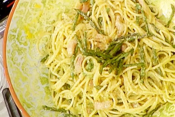 Carbonara di asparagi - Luisanna Messeri