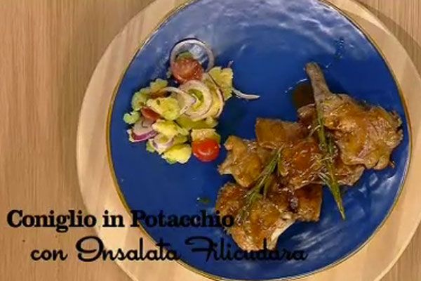 Coniglio in potacchio con insalata filicurada - I men di Benedetta