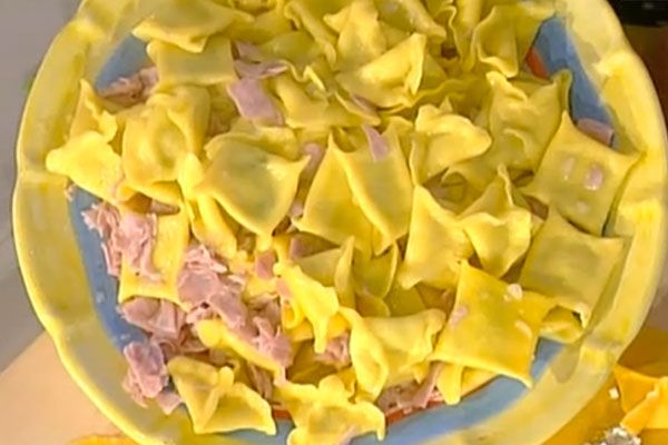 Ricetta Fagottini alla robiola e rucola Fagottini alla robiola e rucola