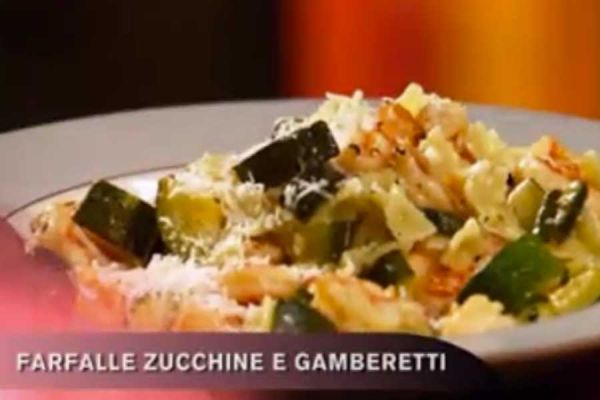 Farfalle zucchine e gamberetti - Cucina con Buddy