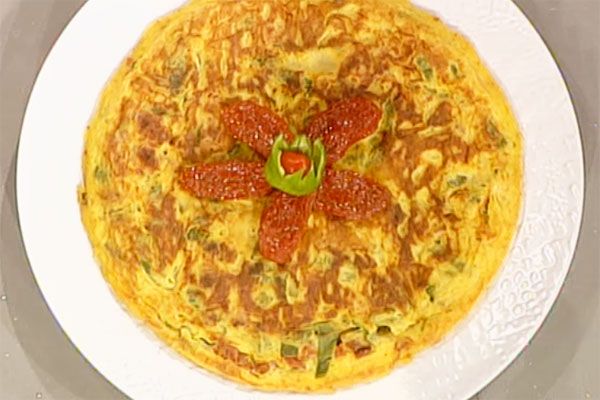 Frittata con friggitelli e pomodori sott'olio - Anna Moroni