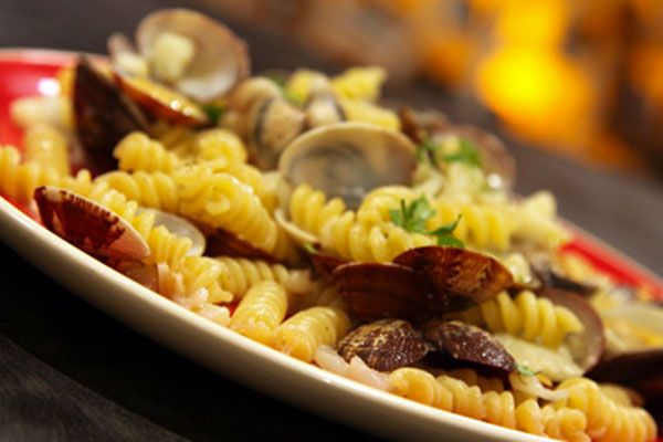 Fusilli con cavolfiore e vongole - Alessandro Borghese