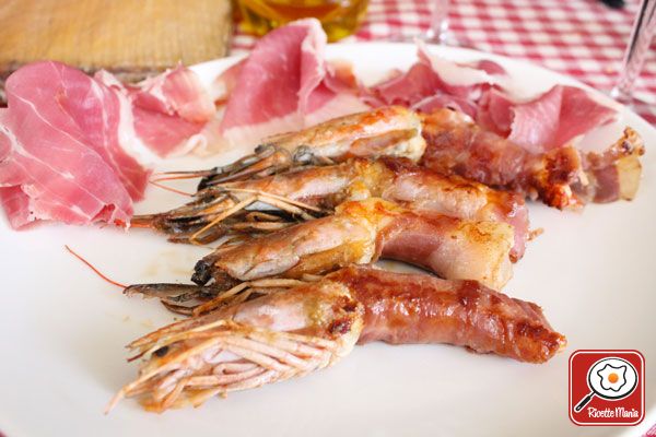 Involtini di gamberi al prosciutto crudo