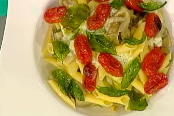 Garganelli con melanzane pomodorini e mozzarella di bufala - Sergio Barzetti