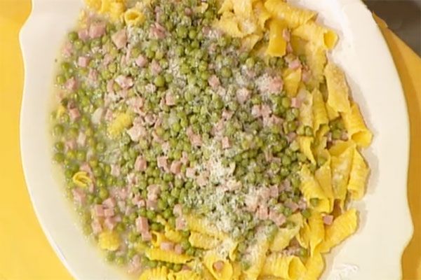 Garganelli prosciutto e piselli