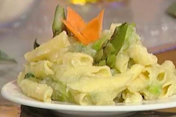 Garganelli tiepidi con asparagi e patate - Sergio Barzetti