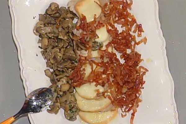 Ricetta Girello con provola affumicata speck e funghi- Anna Moroni Girello con provola affumicata speck e funghi- Anna Moroni