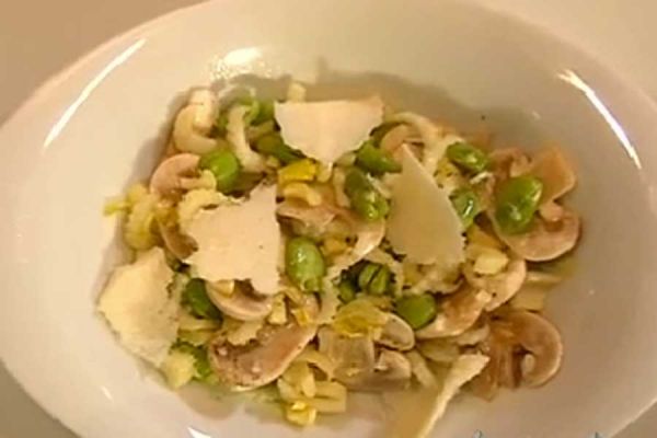 Insalata di rosa con fave e funghi - cotto e mangiato