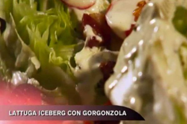 Lattuga icerber con gorgonzola - Cucina con Buddy