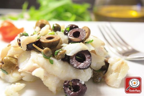 Insalata di merluzzo con capperi e olive al vapore