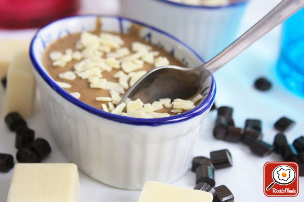 Ricetta Mousse alla liquirizia Mousse alla liquirizia