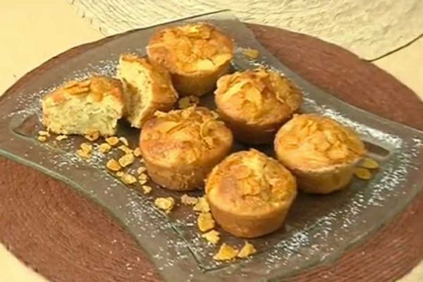 Muffin mele e corn flakes - cotto e mangiato