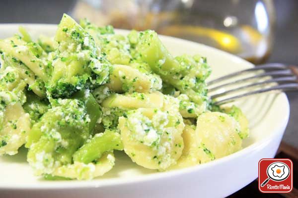 Orecchiette broccoli e ricotta