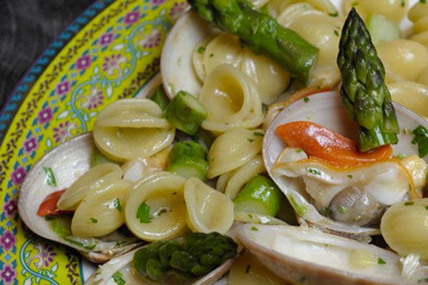 Orecchiette con fasolari ed asparagi - Alessandro Borghese