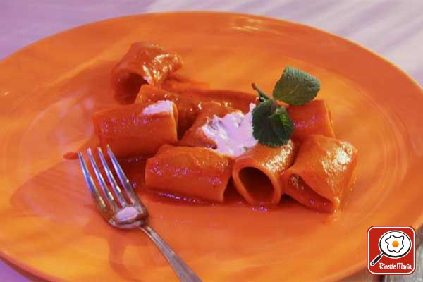 Paccheri peperoni e ricotta