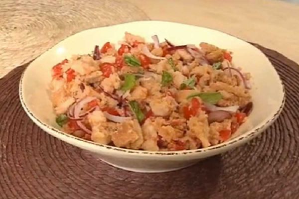 Panzanella con friselle pugliesi - cotto e mangiato