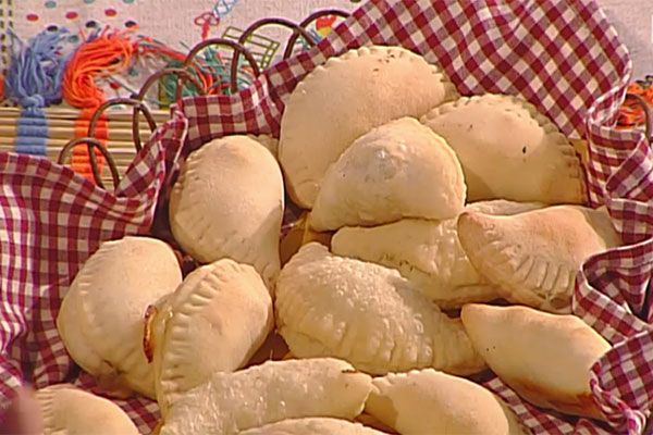 Panzerotti filanti ai funghi pioppini