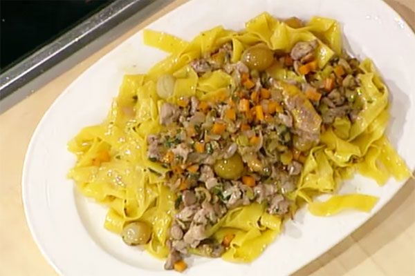 Pappardelle con uva e faraona - Alessandra Spisni