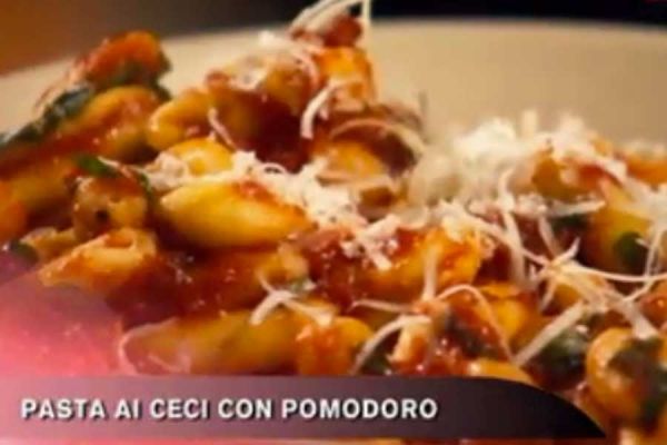 Pasta ai ceci con pomodoro - Cucina con Buddy